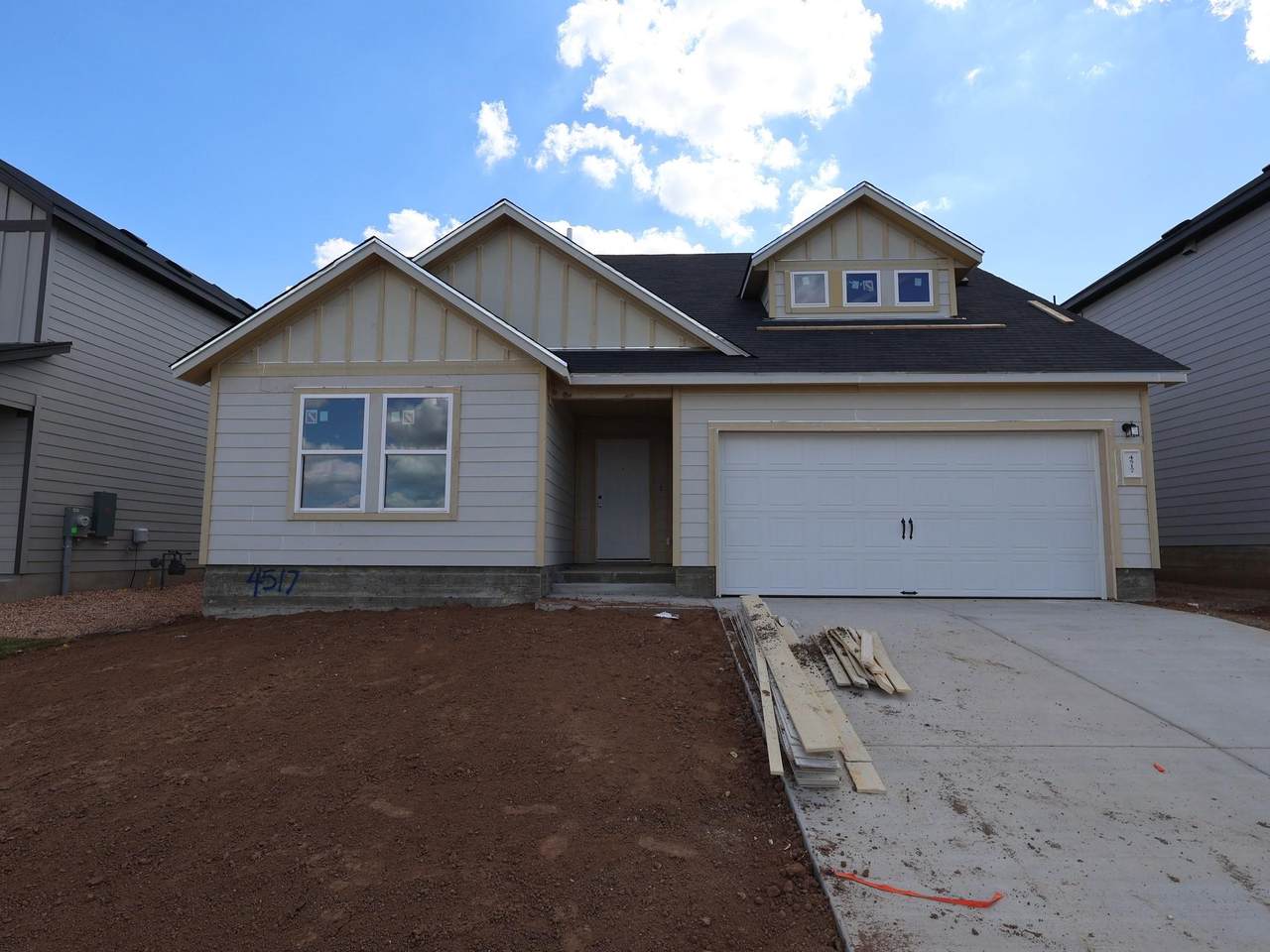 4517 Lava Island Dr - Photo 1