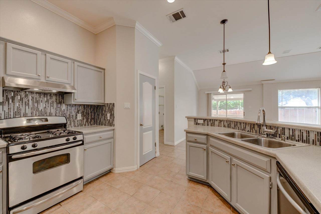 411 Debora Dr - Photo 1