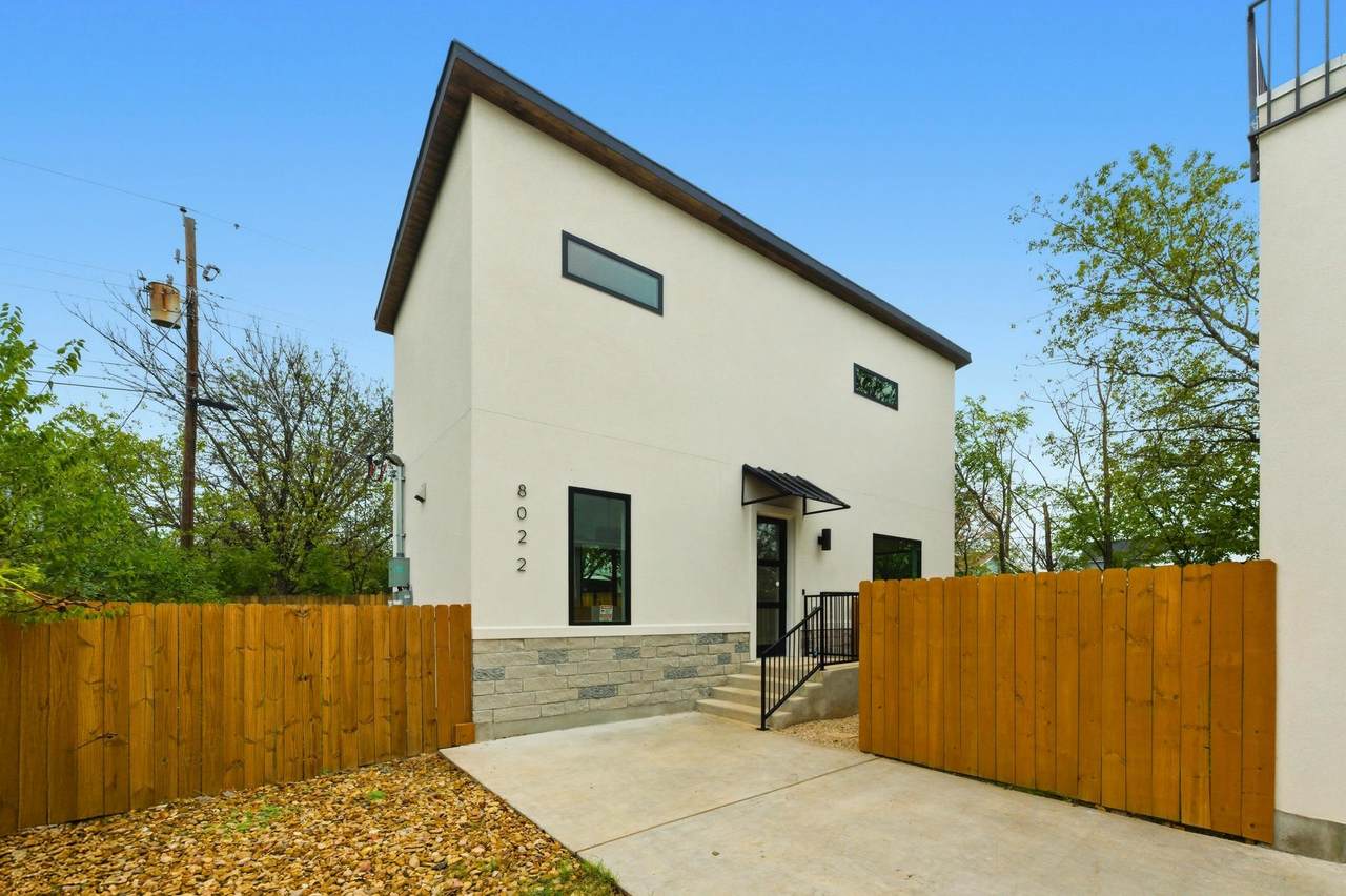 802 Philco Dr - Photo 1