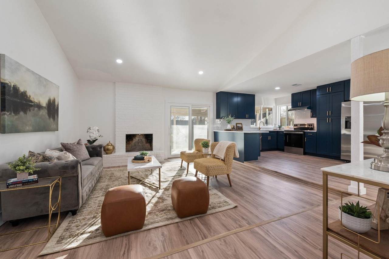 2311 Sheri Oak Ln - Photo 1