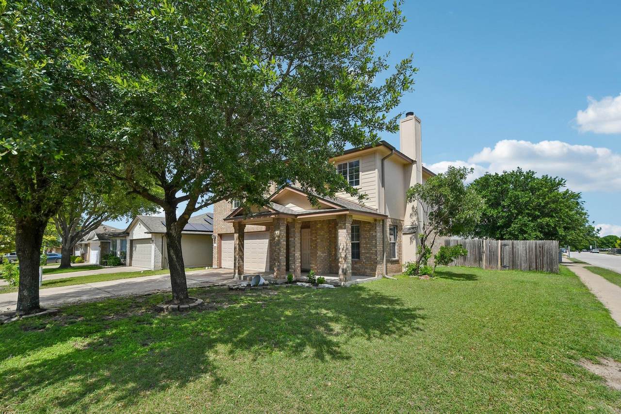 https://bt-photos.global.ssl.fastly.net/austin/1280_boomver_4_2622371-2.jpg