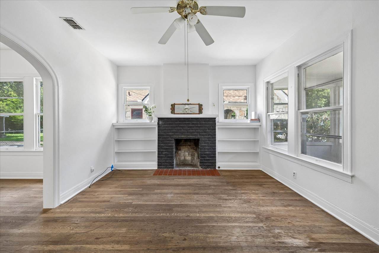 3906 Becker Ave - Photo 1