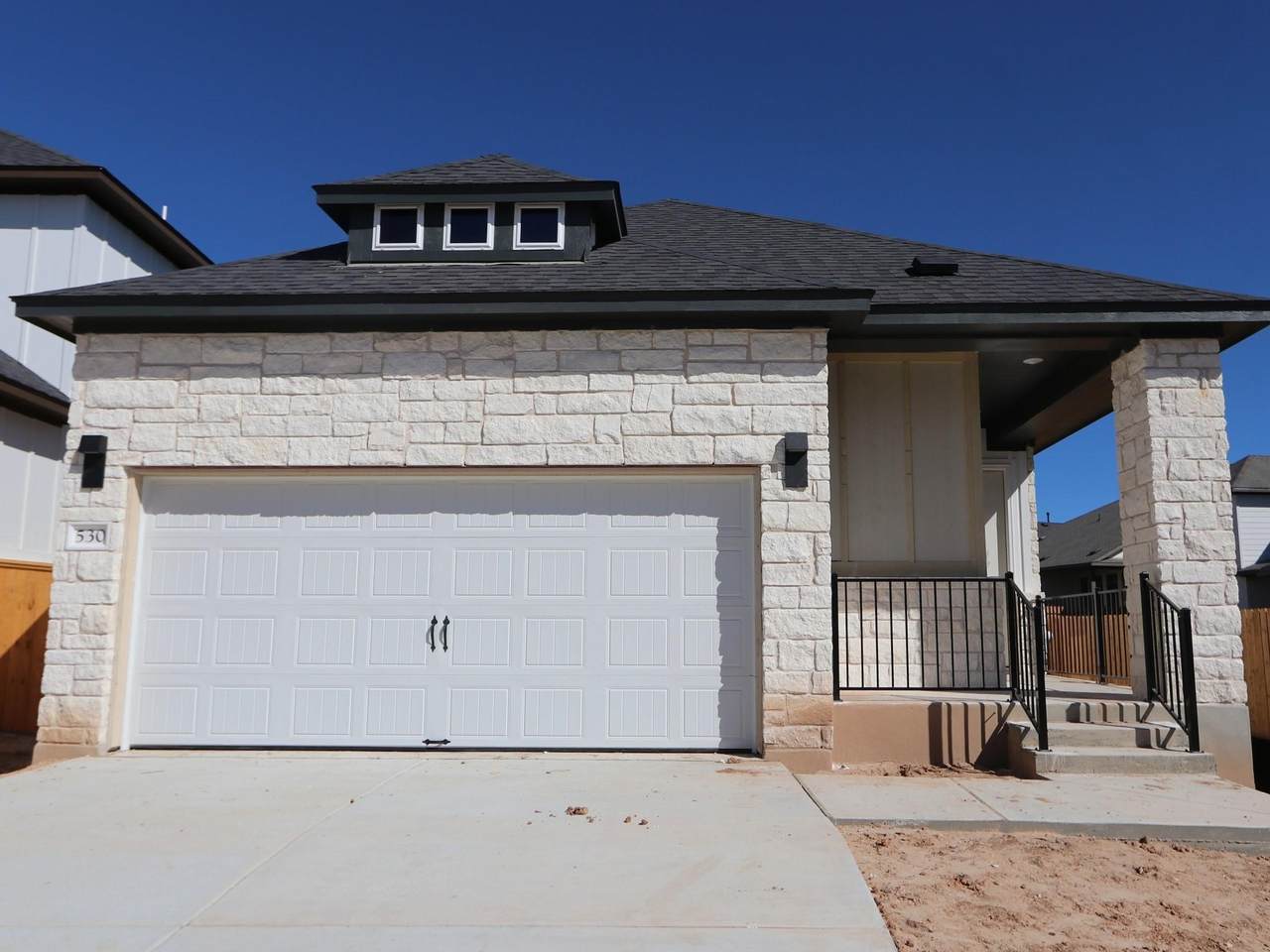 530 Darley Oak Dr - Photo 1