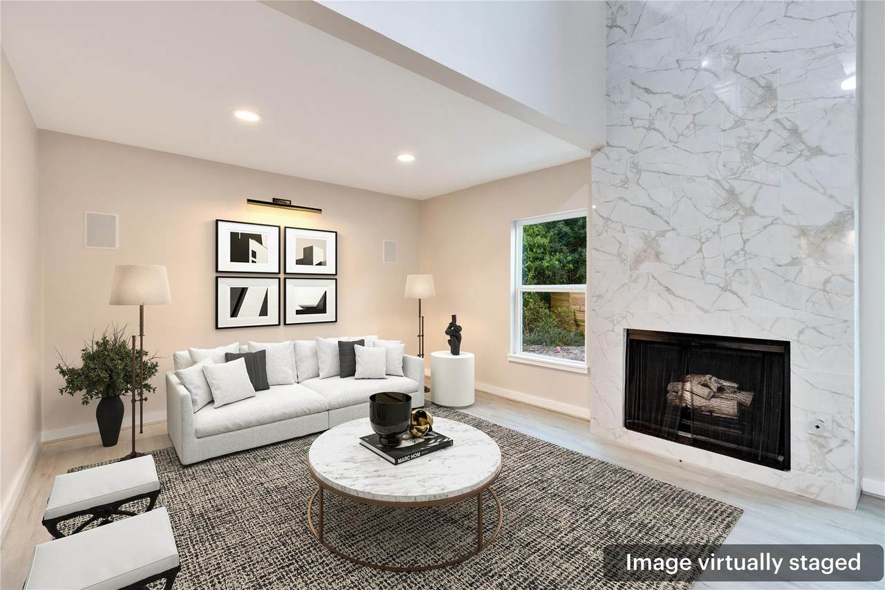 8805 Merion Cir - Photo 1