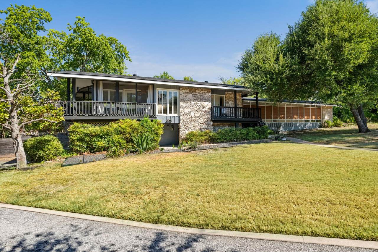 1712 Mccoy Pl - Photo 1