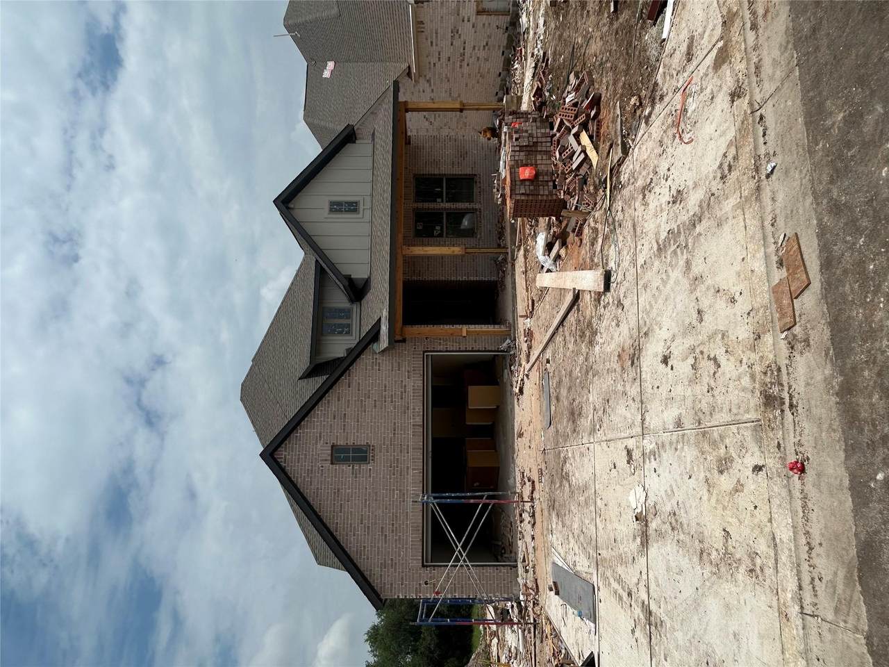 1429 Blue Moon Dr - Photo 1
