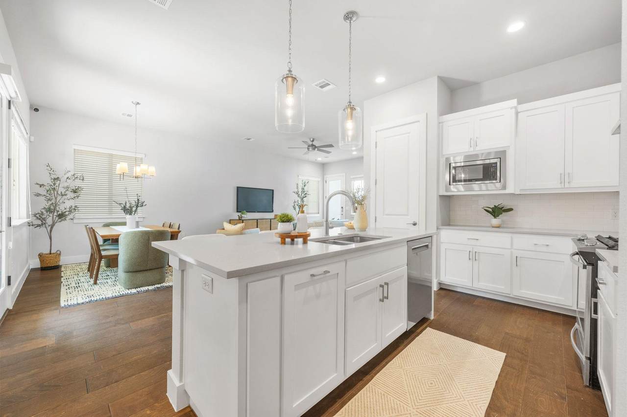 11112 Zimmerman Ln - Photo 1