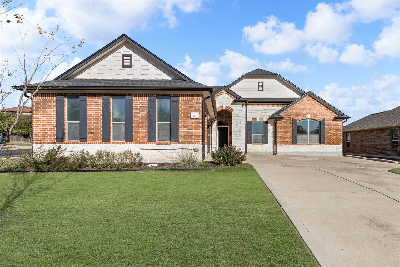 920 Autumn Sage Way - Photo 1