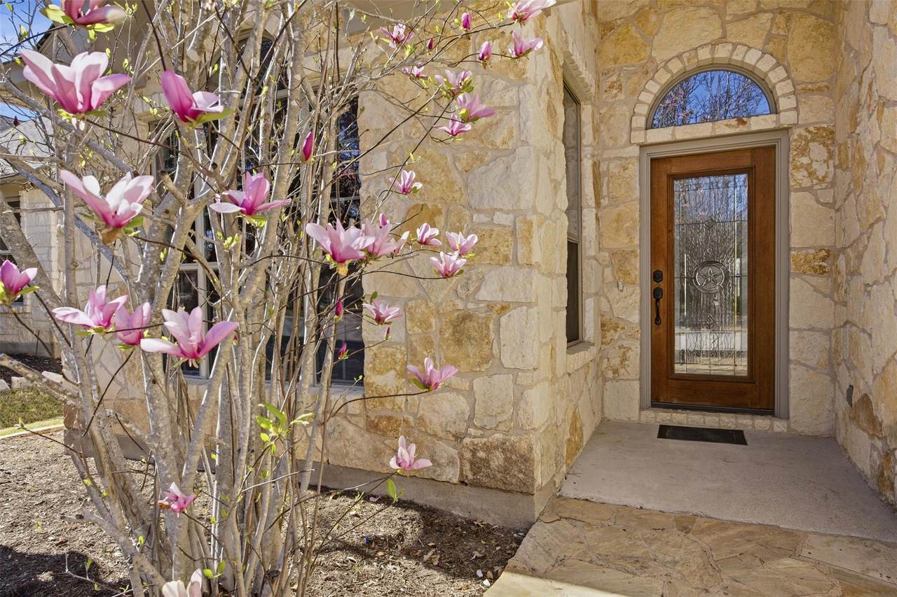 715 Enchanted Rock Trl - Photo 1