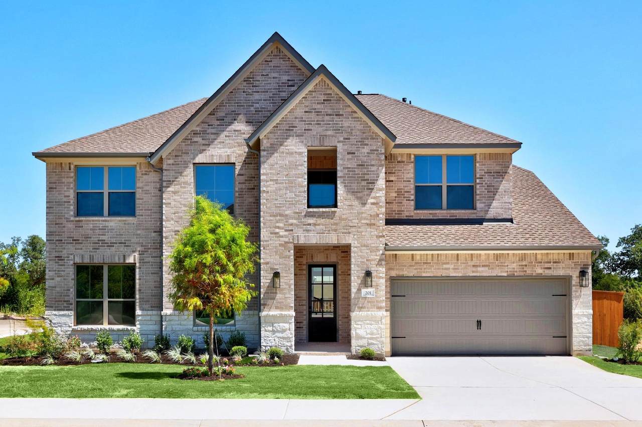 201 Buckaroo Dr - Photo 1