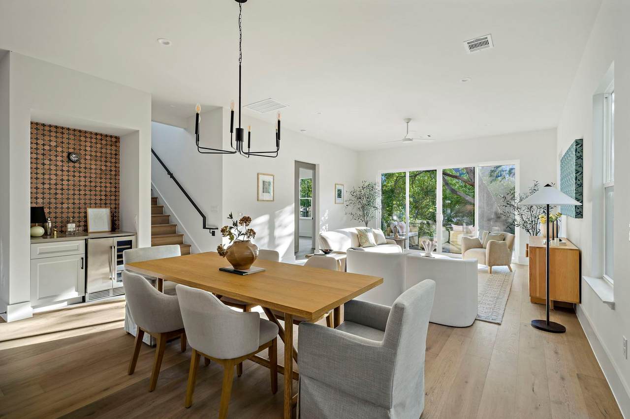 1406 Cometa St - Photo 1