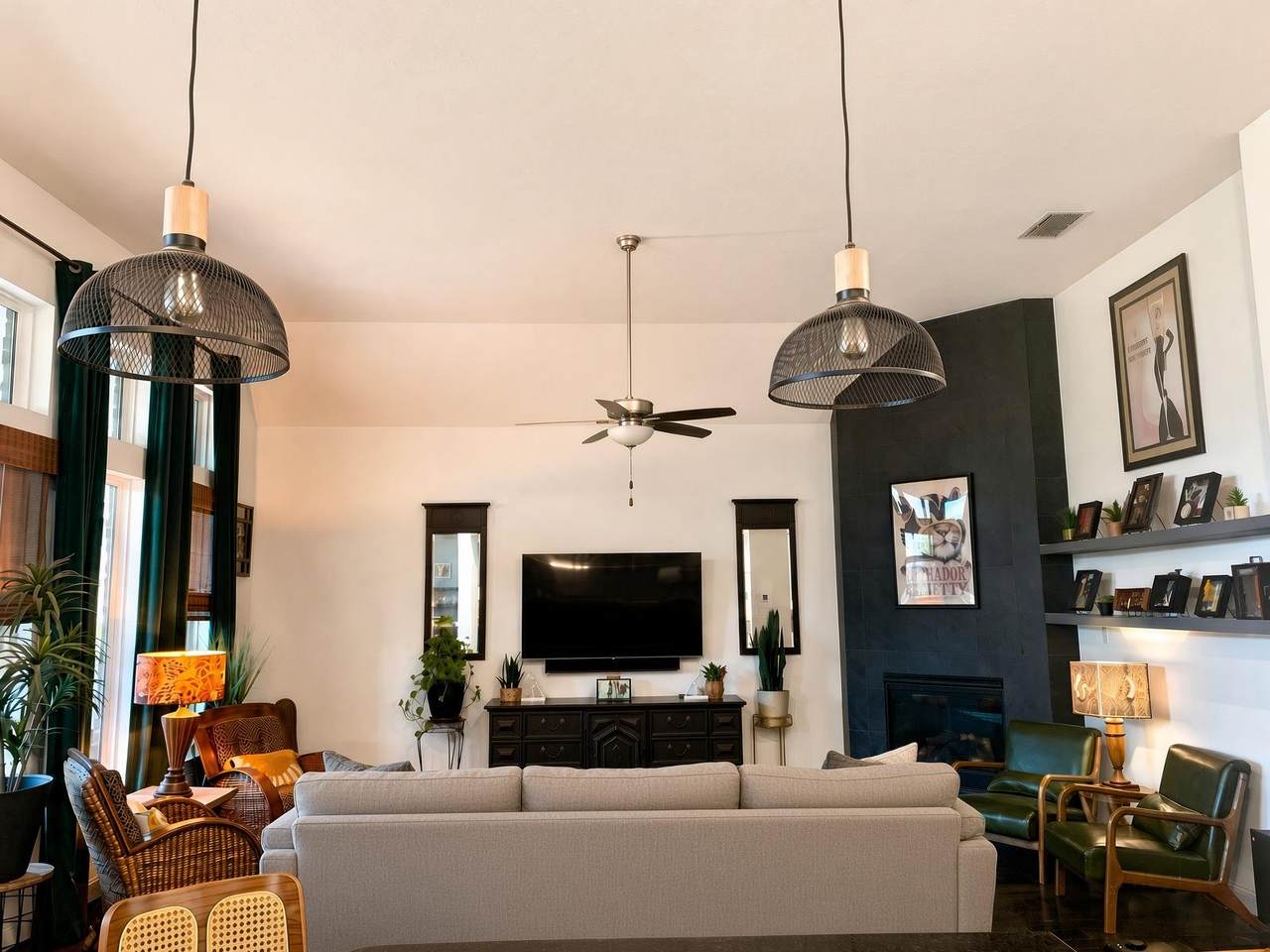 1335 Gruene Glen St - Photo 1