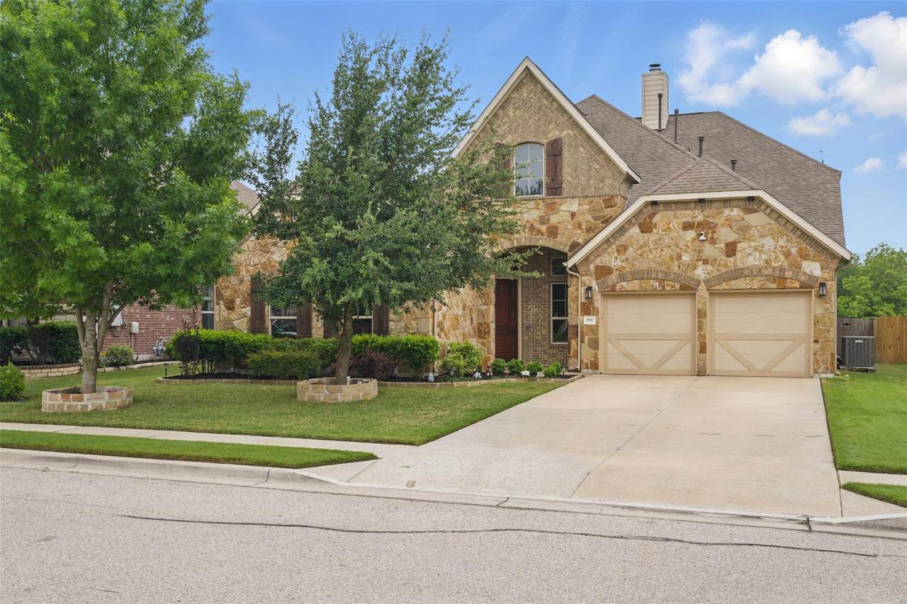 2917 Windy Vane Dr - Photo 1