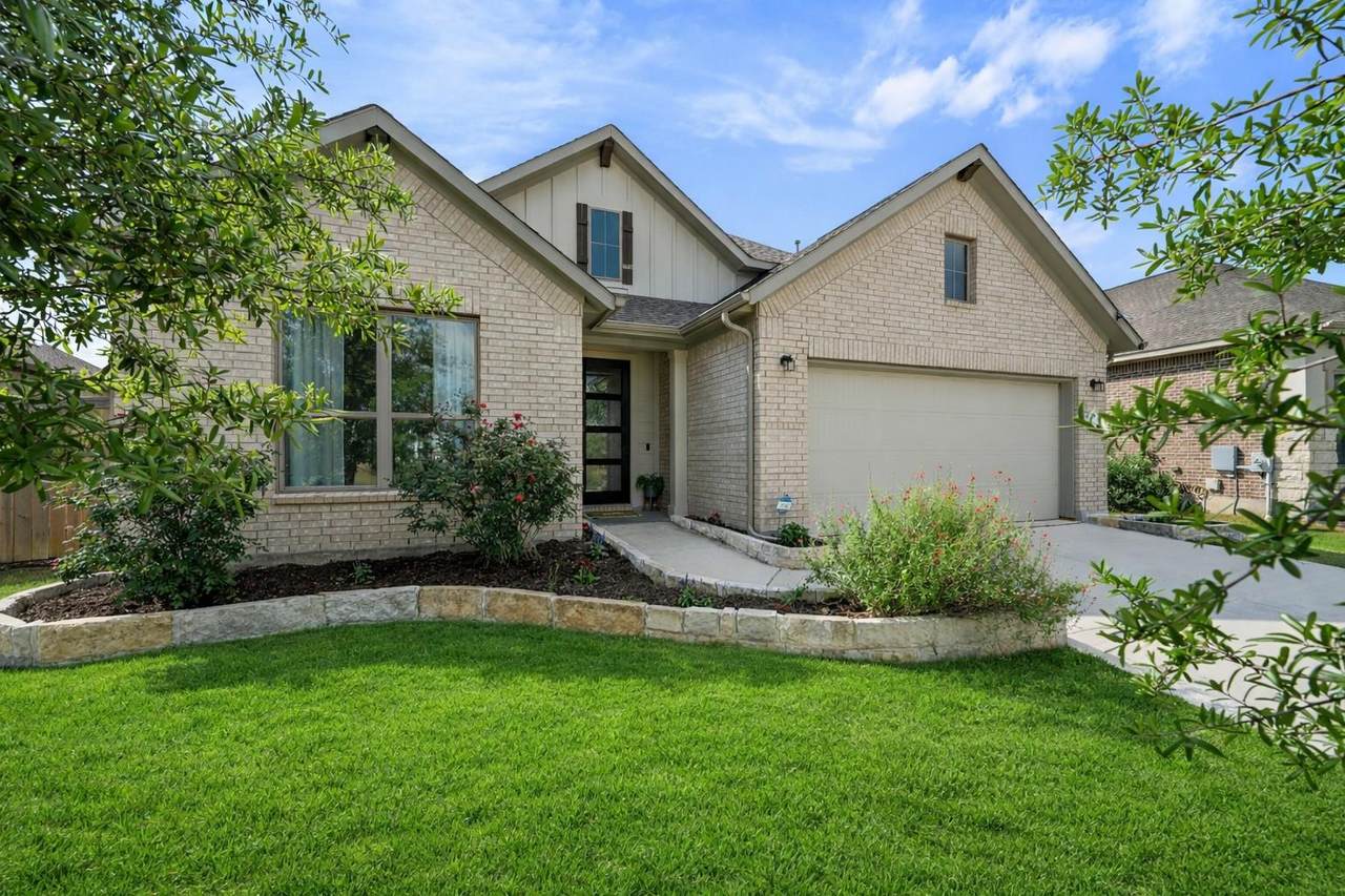 2028 Caritas Dr - Photo 1
