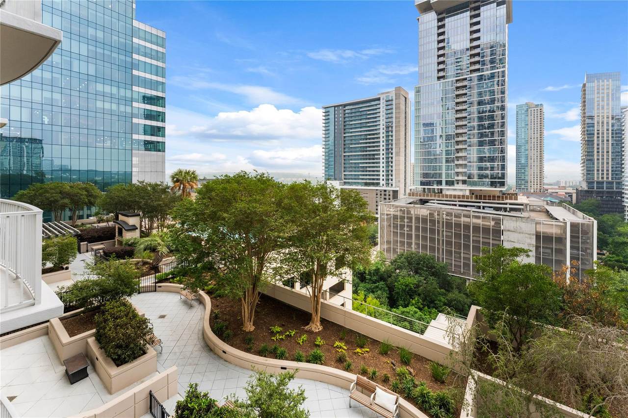 360 Nueces St - Photo 1
