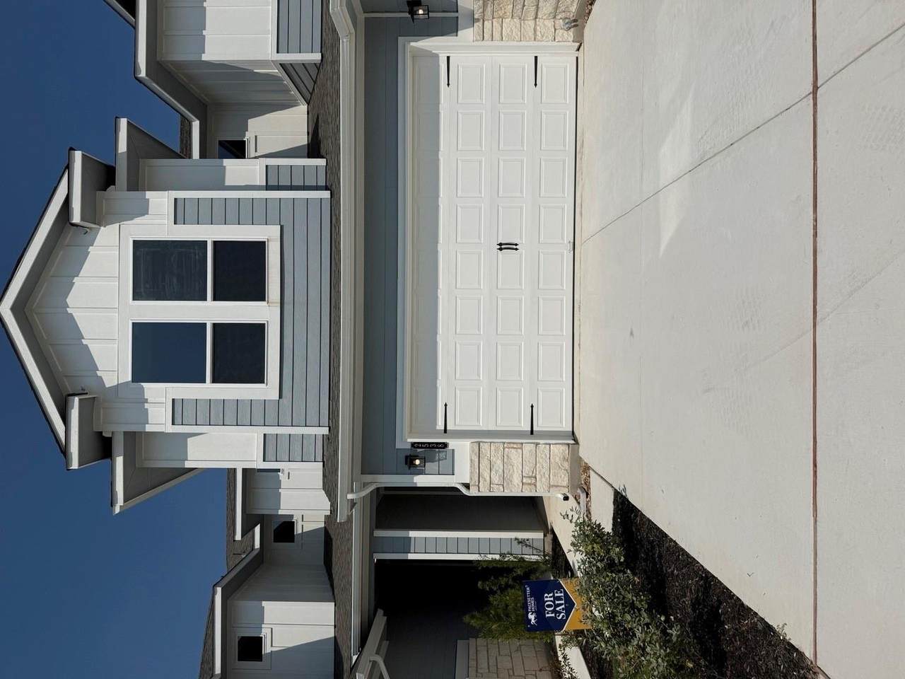 2538 Jack Nora Way - Photo 1