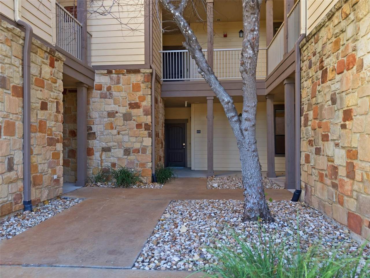 https://bt-photos.global.ssl.fastly.net/austin/1280_boomver_6_5243293-2.jpg