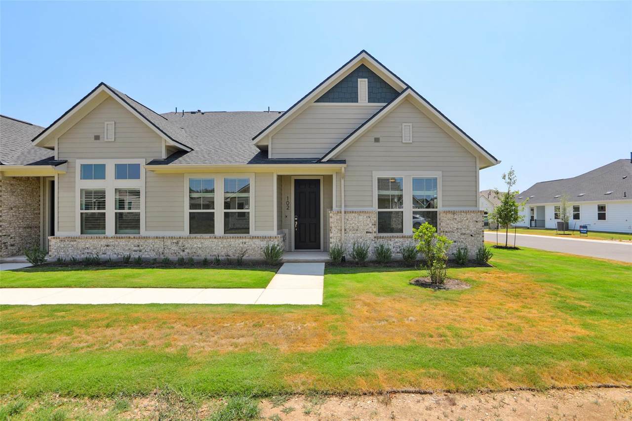 140 Stewart Dr - Photo 1