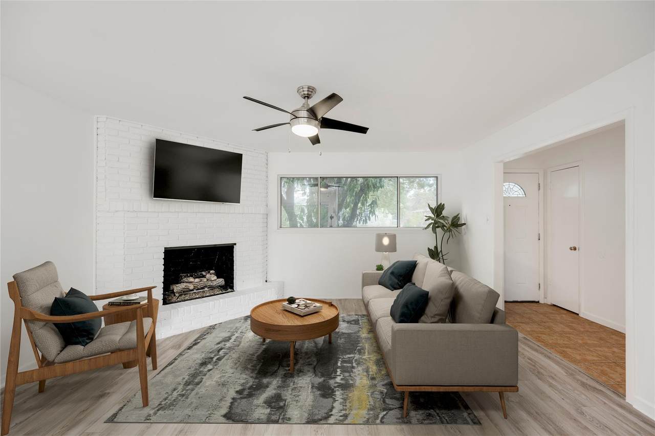 4710 Roundup Trl - Photo 1