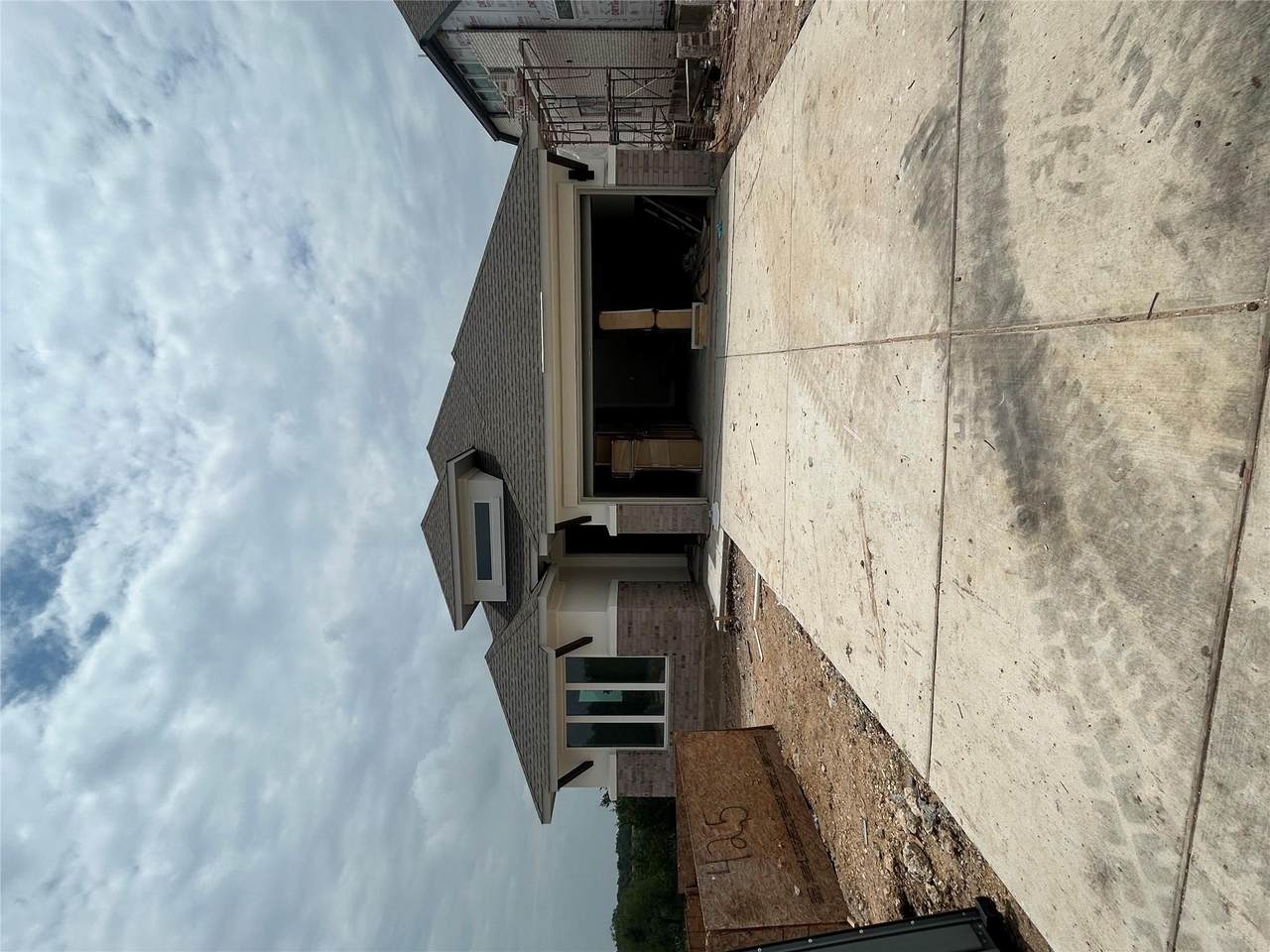 432 Hickory Springs Trl - Photo 1
