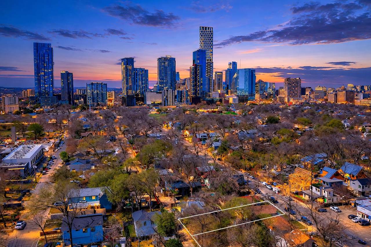 https://bt-photos.global.ssl.fastly.net/austin/orig_boomver_2_5779707-2.jpg