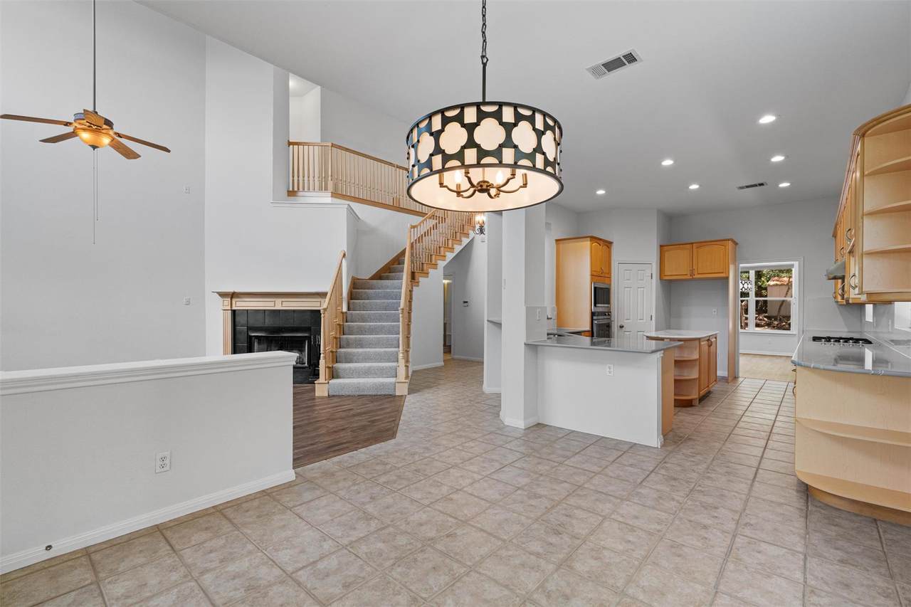 8204 Texas Plume Rd - Photo 1