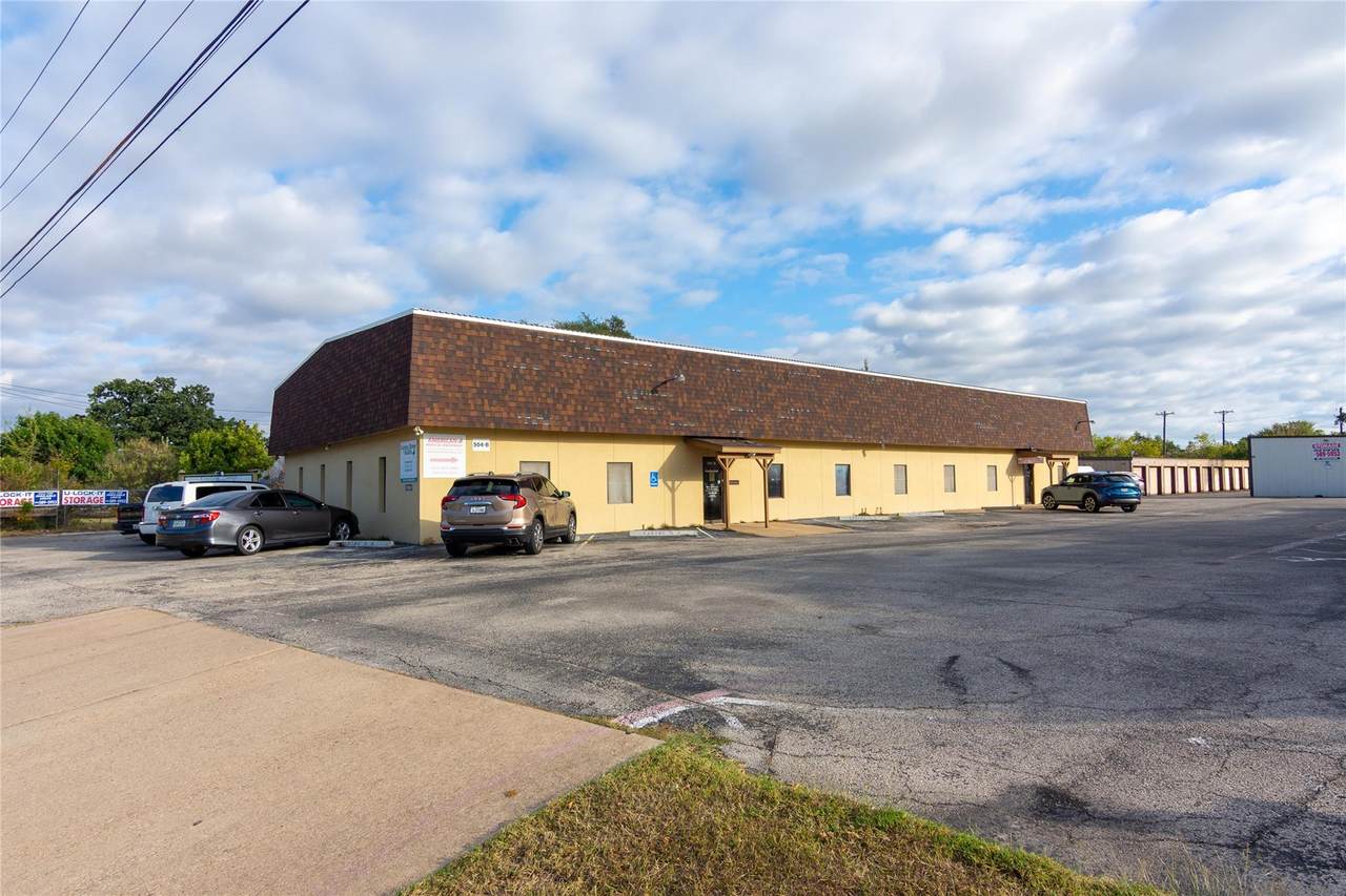 504 Leander Rd - Photo 1