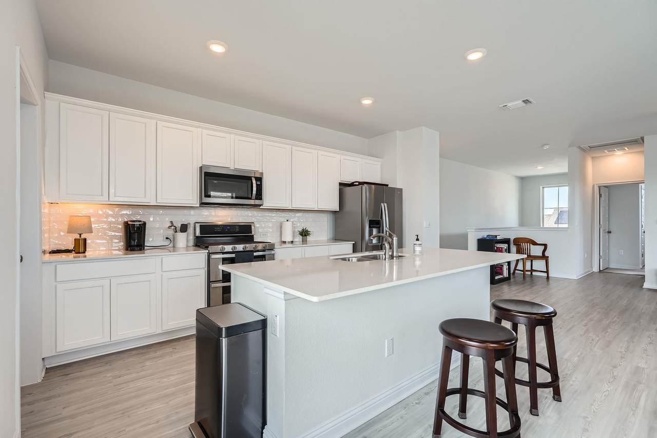 7806 Norah Dr - Photo 1