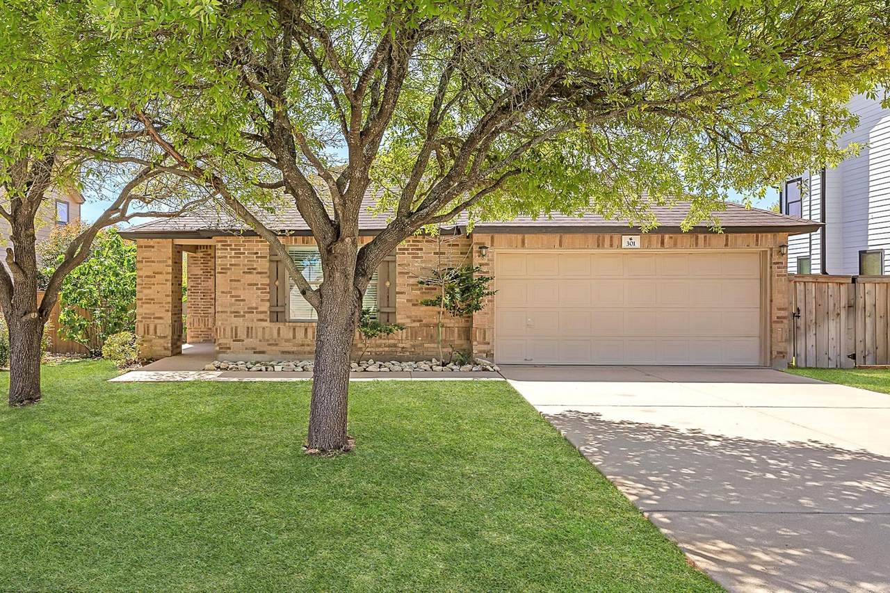 301 Wildwood Dr - Photo 1