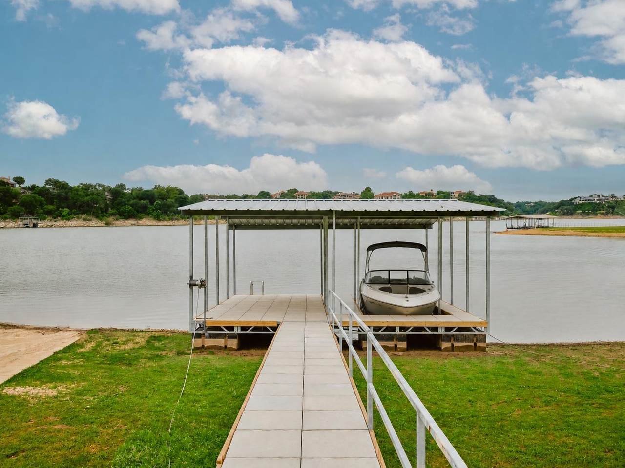 https://bt-photos.global.ssl.fastly.net/austin/1280_boomver_4_6650073-2.jpg