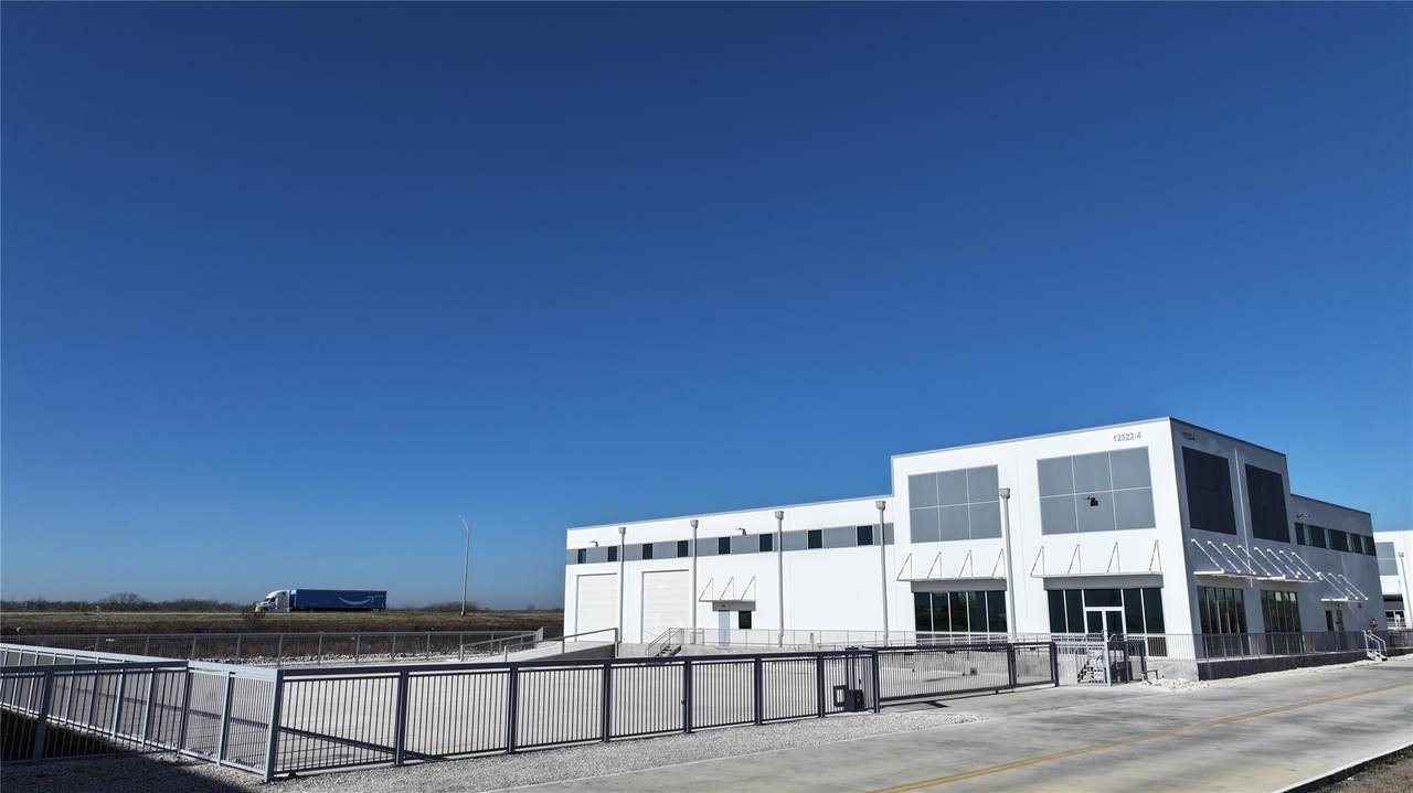 12522 Fm 1625 - Photo 1