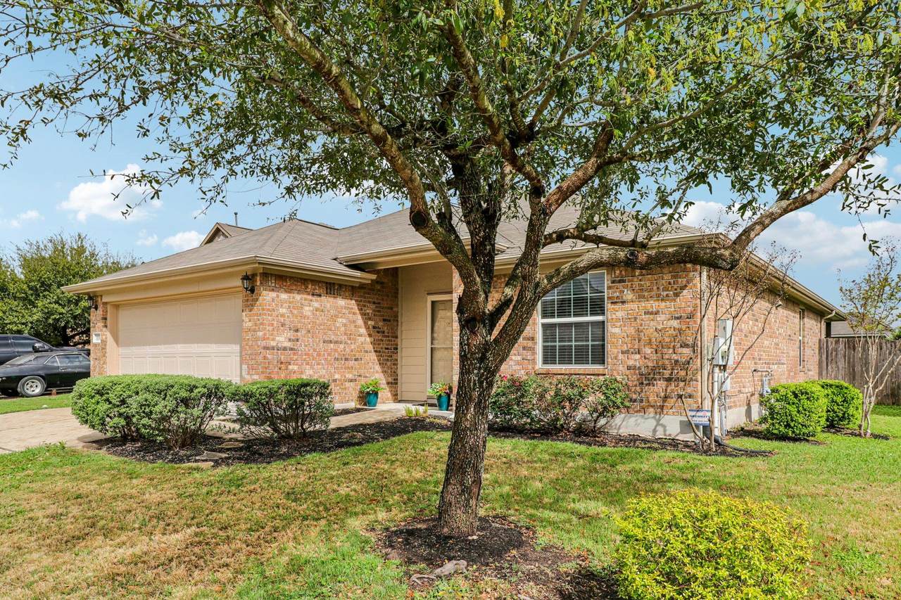 109 Mollie Dr - Photo 1