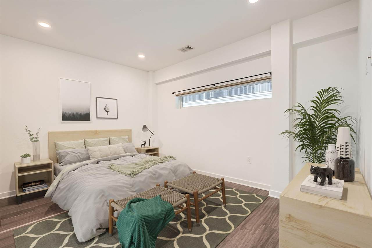 4361 Congress Ave - Photo 1