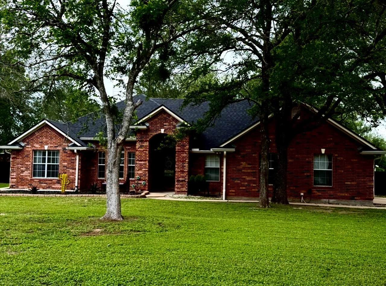 104 Spring Br - Photo 1