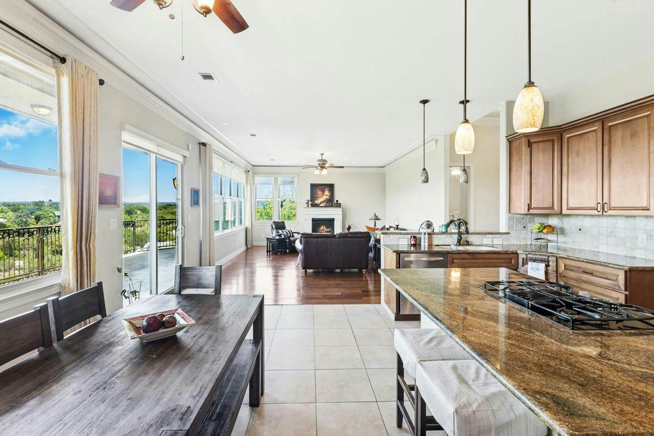 1204 Ogden Dr - Photo 1