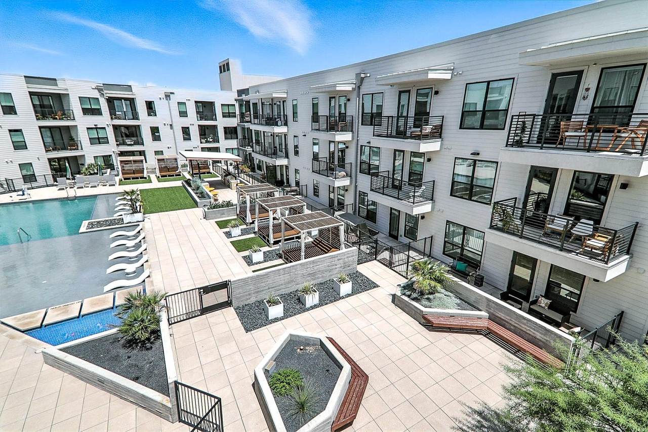 1701 Simond Ave - Photo 1