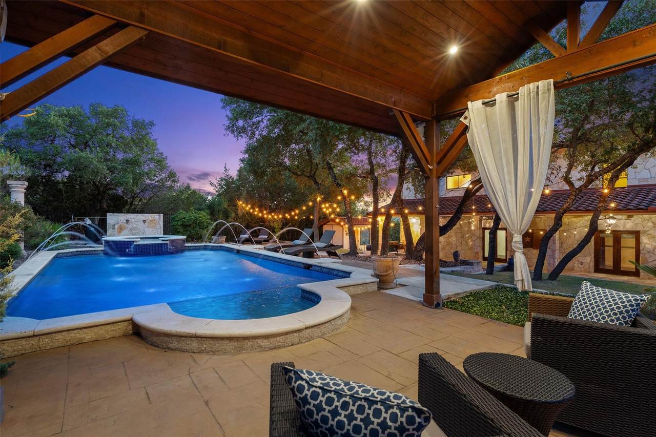 201 Cowal Dr - Photo 1