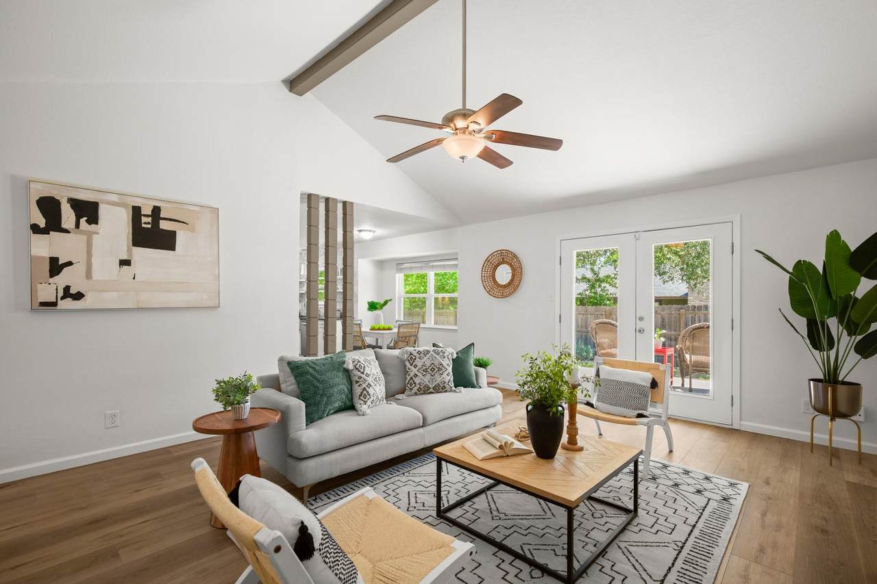 2520 Baxter Dr - Photo 1