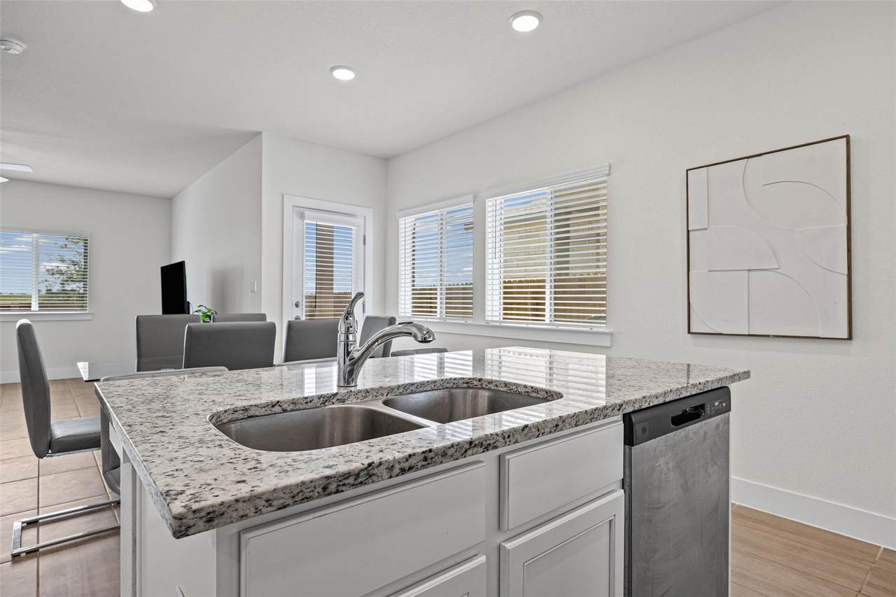 621 White Steppe Way - Photo 1