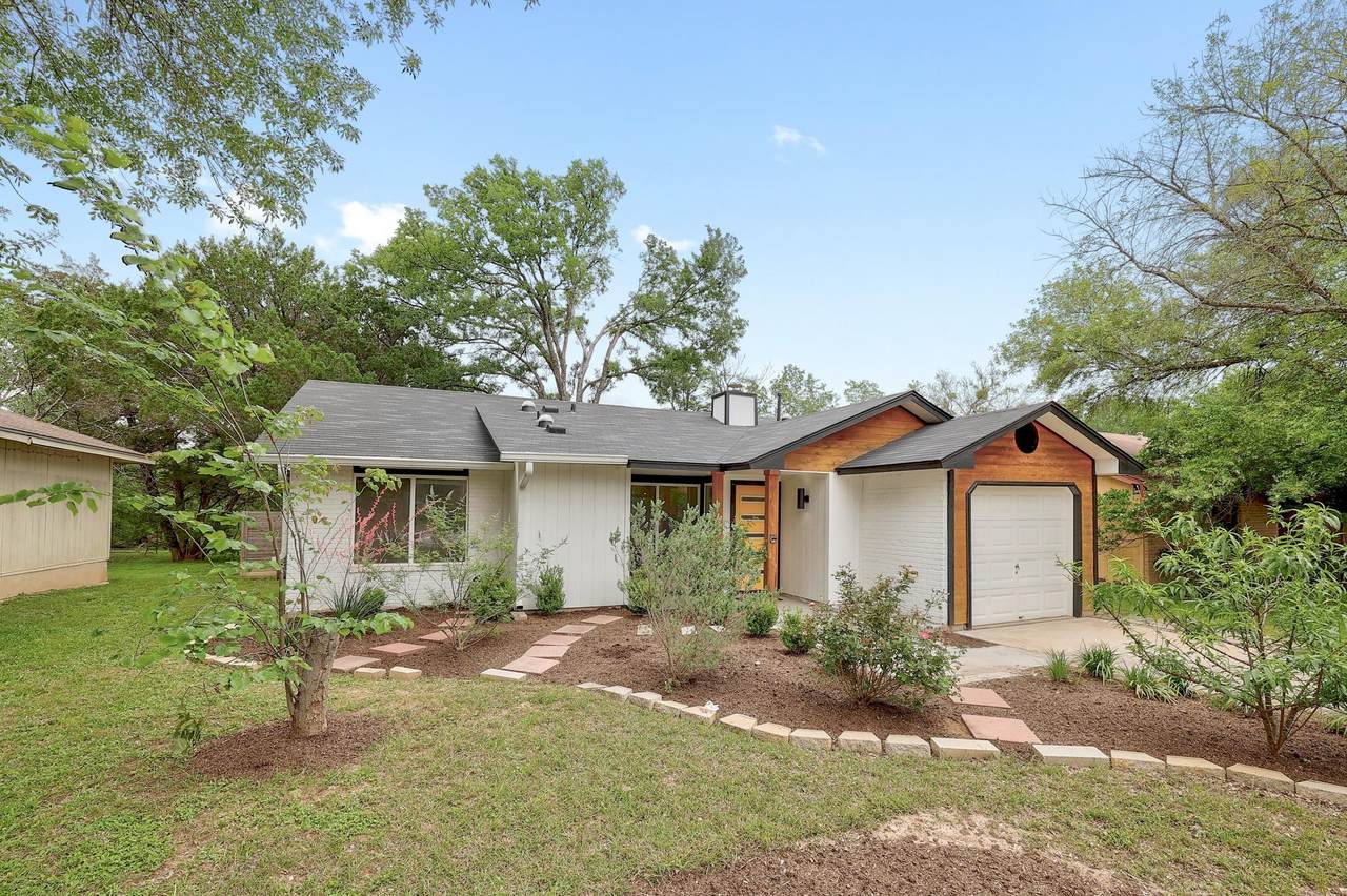 7609 Crystalbrook Dr - Photo 1