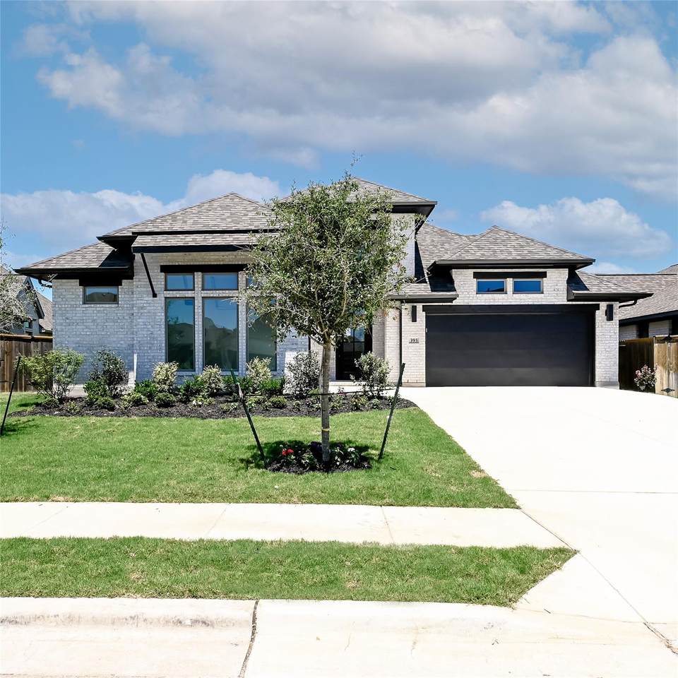 393 Coyote Creek Way - Photo 1