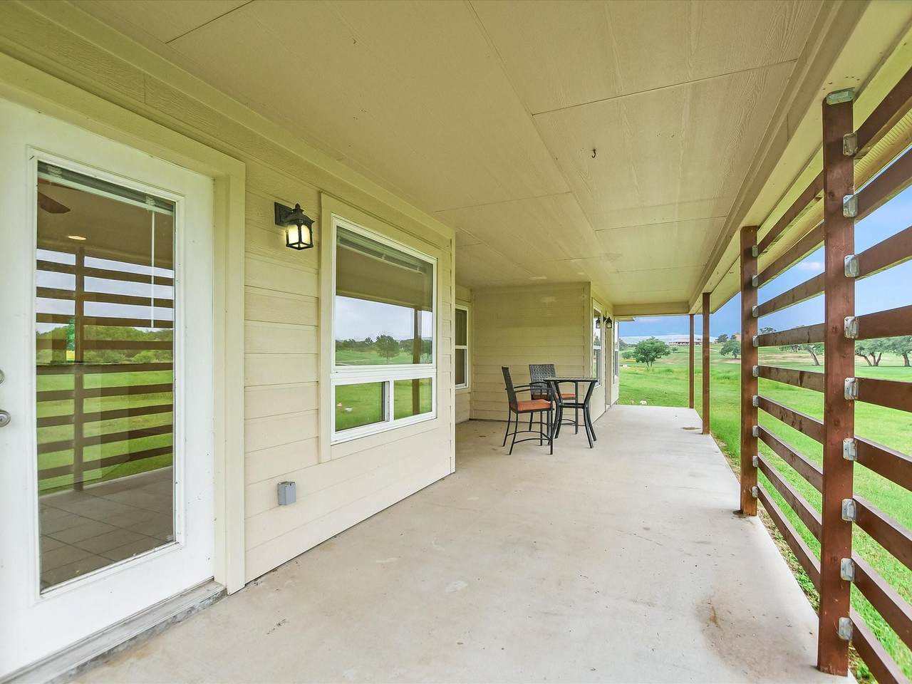 https://bt-photos.global.ssl.fastly.net/austin/1280_boomver_3_8725962-2.jpg