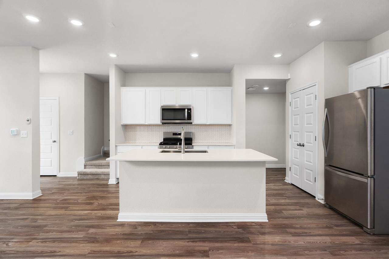 8515 Escovedo Dr - Photo 1