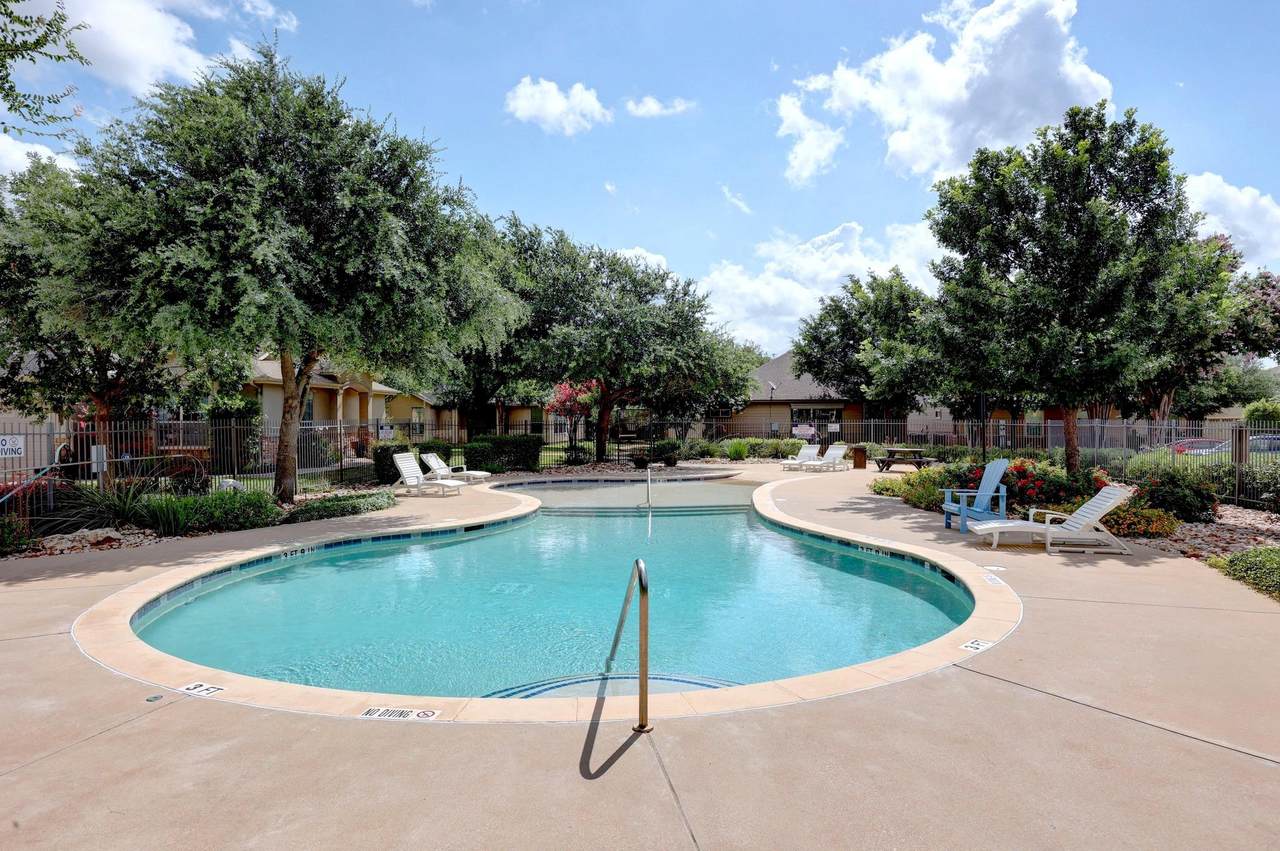 10812 Gates Ln - Photo 1
