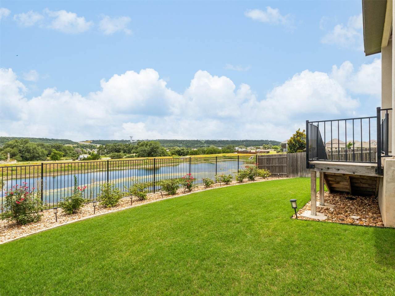https://bt-photos.global.ssl.fastly.net/austin/1280_boomver_3_9387800-2.jpg