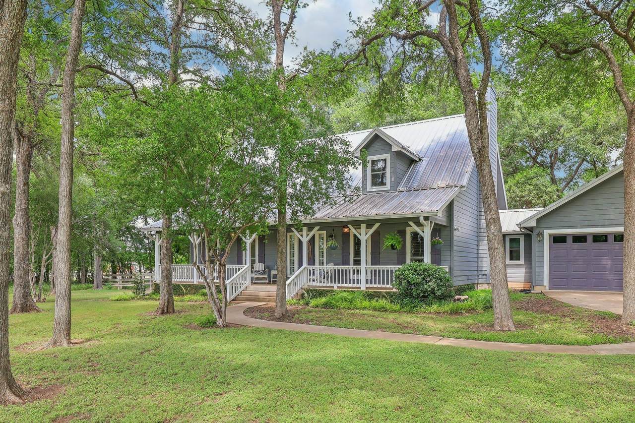 323 Colorado Dr - Photo 1