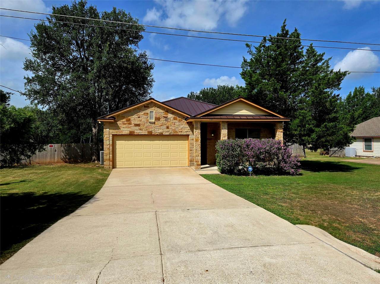 141 Kokomo Ln - Photo 1