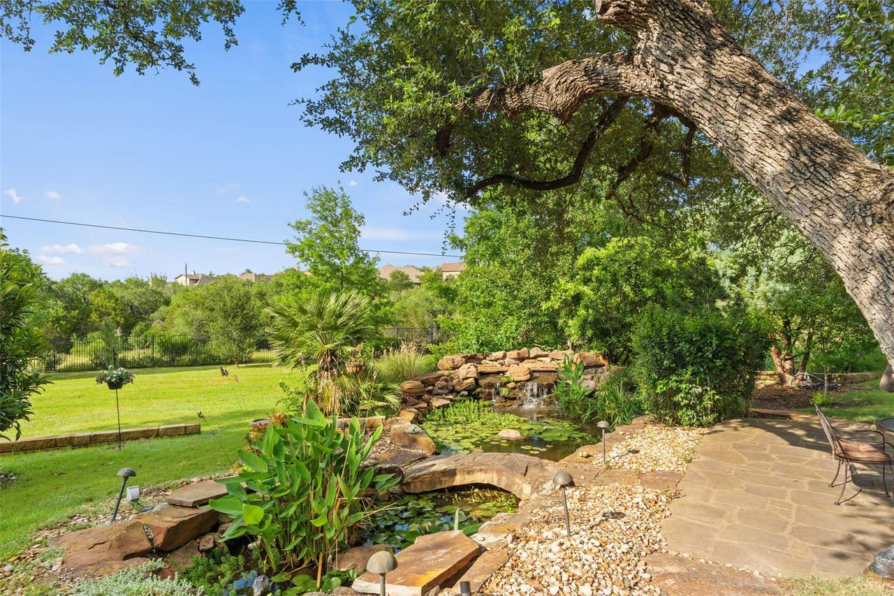 https://bt-photos.global.ssl.fastly.net/austin/1280_boomver_3_9749777-2.jpg