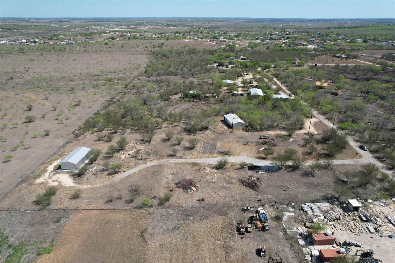 1205 Graef Rd - Photo 1