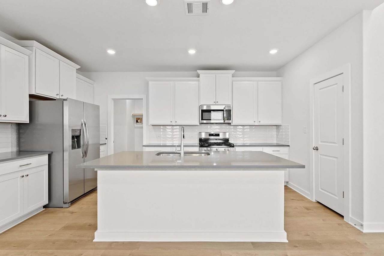 https://bt-photos.global.ssl.fastly.net/austin/orig_boomver_3_9865585-2.jpg